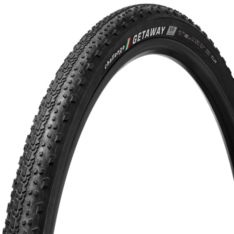 Load image into Gallery viewer, Challenge Getaway XP Gravel Tire, 700x40C, Folding, Tubeless Ready, SmartPlus, Corazza Armor Gold, 260TPI, Black