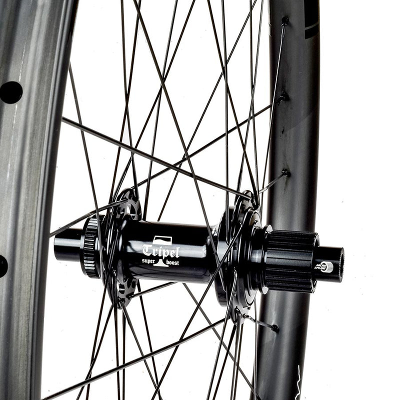 Load image into Gallery viewer, Boyd Cycling Ridgeline Wheel, Rear, 29'' / 622, Holes: 32, 12mm TA, 148mm, Disc, Shimano Micro Spline