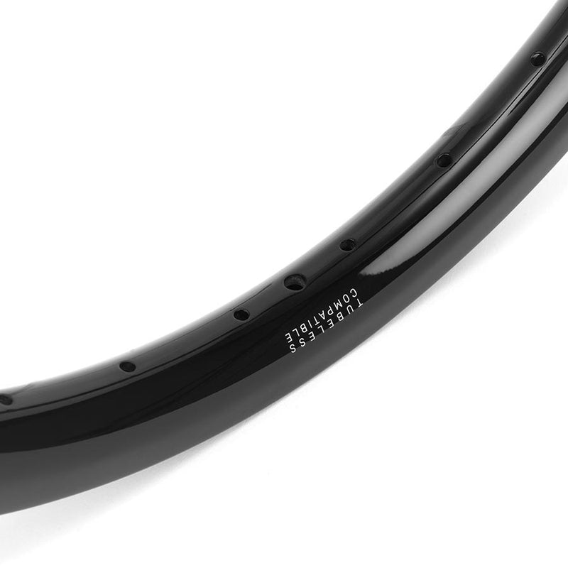Load image into Gallery viewer, ARISE Solar Expert Front Rim, 20'', Holes: 28, Black