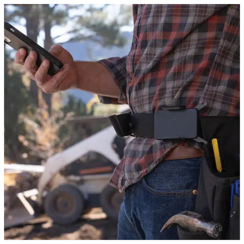 Load image into Gallery viewer, Nite Ize Squeeze Clippable Phone Holder: Secure and Convenient Phone Mount