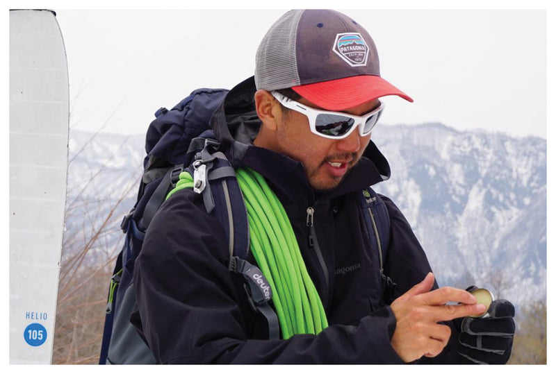 Load image into Gallery viewer, Dermatone SPF 23 Sun Protectant 0.5oz Tin Water Resistant UVA UVB Protection