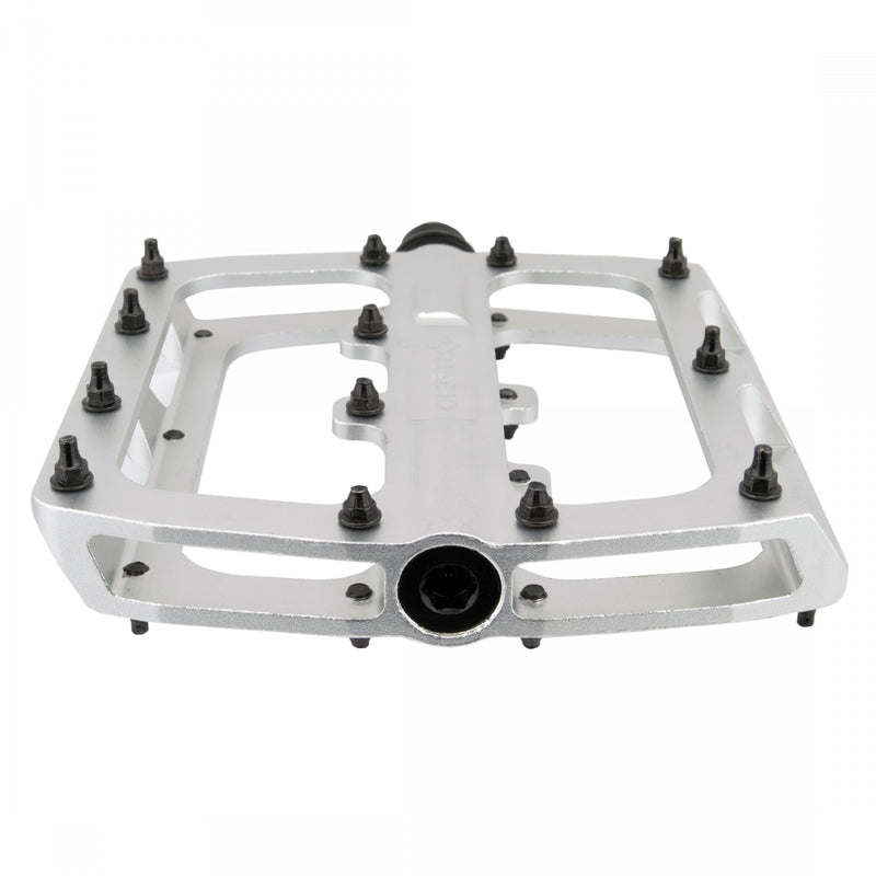 Load image into Gallery viewer, Origin8 Rascal XL Platform Pedals 9/16" Concave Alloy Body Removable Pins Silver