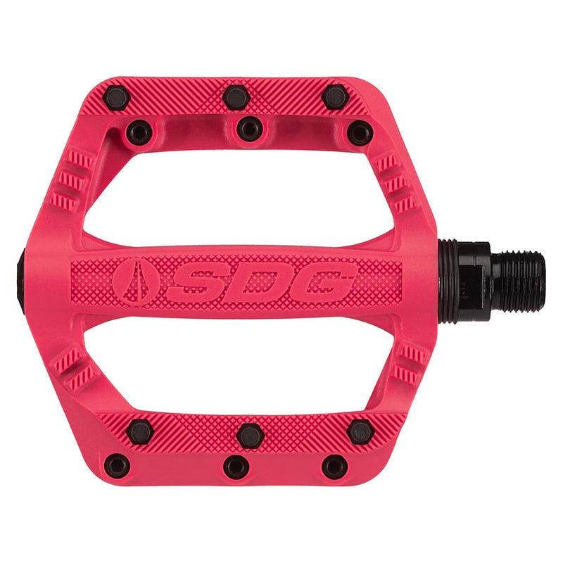 Load image into Gallery viewer, SDG Slater 90 Kids Platform Pedals 9/16" Nylon Composite Body Removable Pins Red
