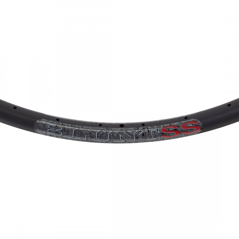 Load image into Gallery viewer, Velocity Blunt SS Rim 29 Inch Disc Black 32 Hole Clincher Tubeless Ready Road