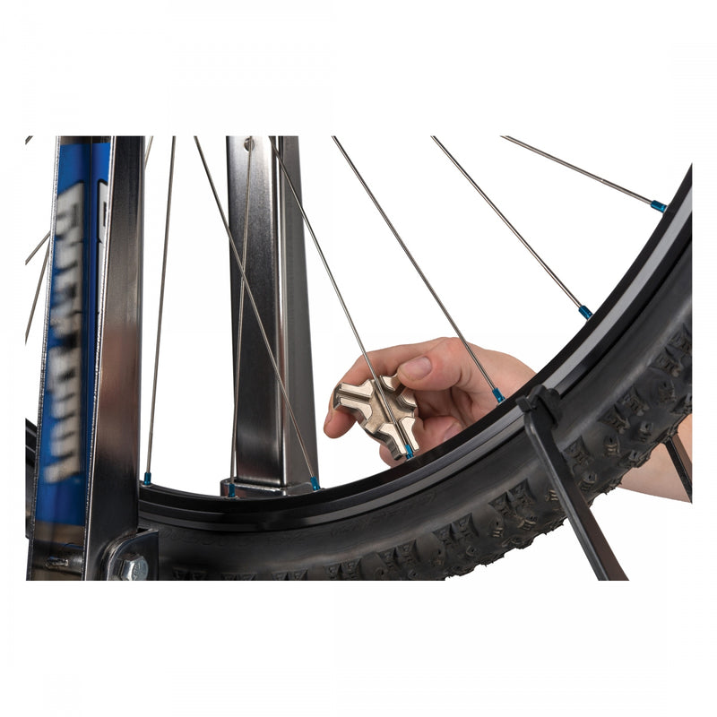 Load image into Gallery viewer, Park Tool SW-7.2 Triple Spoke Wrench .127" 3.23mm .130" 3.30mm .136" 3.45mm