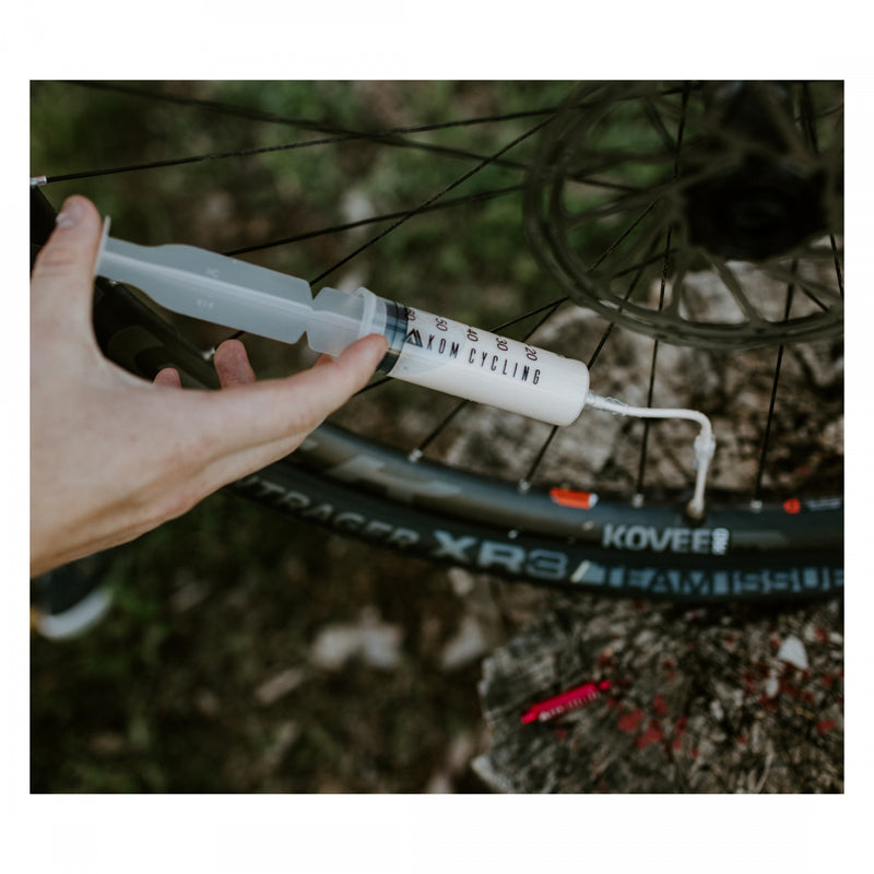 Load image into Gallery viewer, KOM Cycling Sealant Injector with Plastic Valve Core Tool