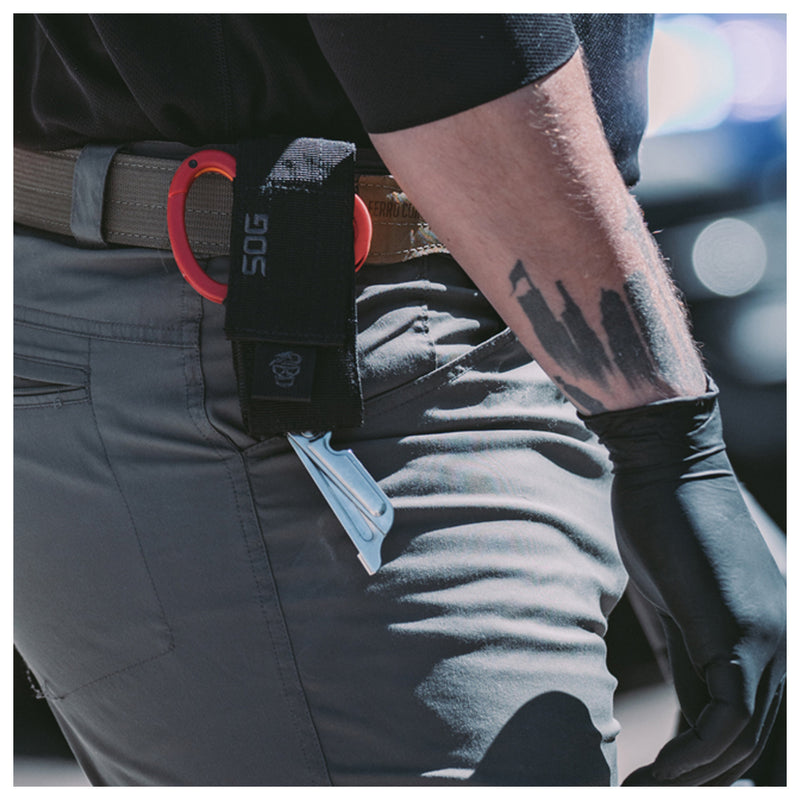 Load image into Gallery viewer, SOG Parashears Red - Compact and Versatile Pruning Shears in Blister Pack