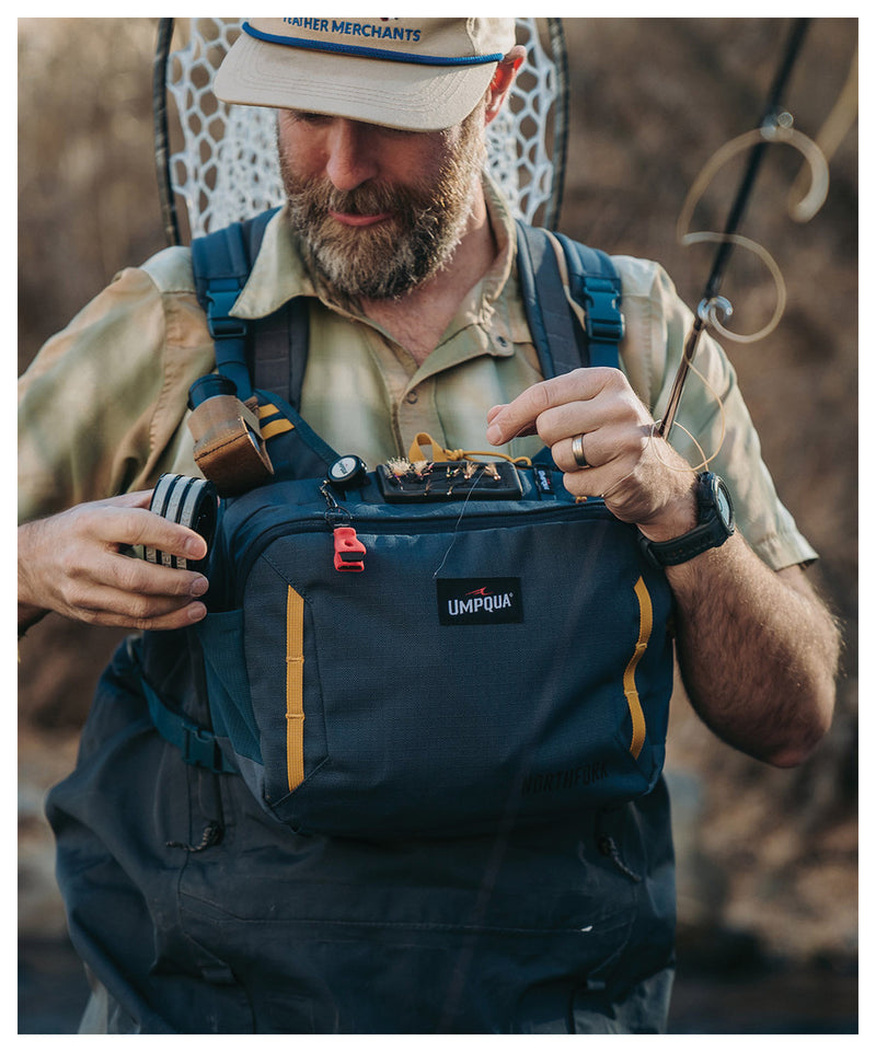 Load image into Gallery viewer, Umpqua Northfork Chest Pack Cobalt
