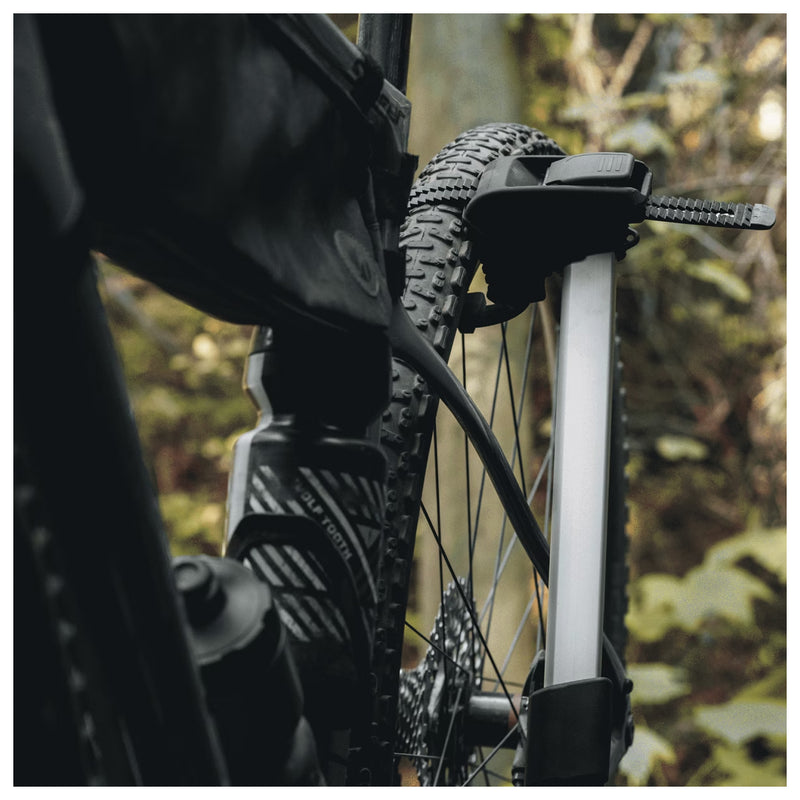 Load image into Gallery viewer, Thule Epos Platform Hitch Bike Rack - 2-Bike, 1-1/4", 2" Receiver, Black