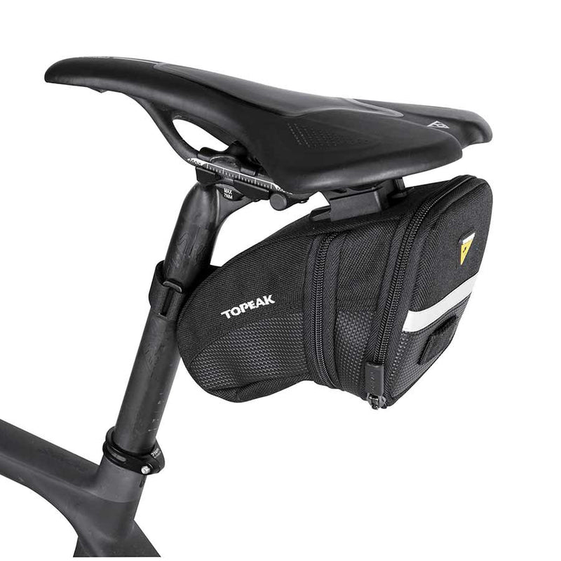 Load image into Gallery viewer, Topeak Aero Wedge Seat Bag: Medium, Black Bike Zippered Saddle Pouch