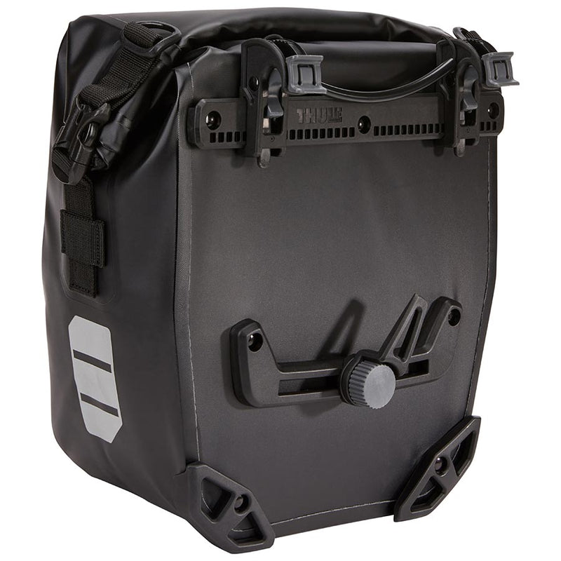 Load image into Gallery viewer, Thule Shield Pannier Pannier, 13L, Black