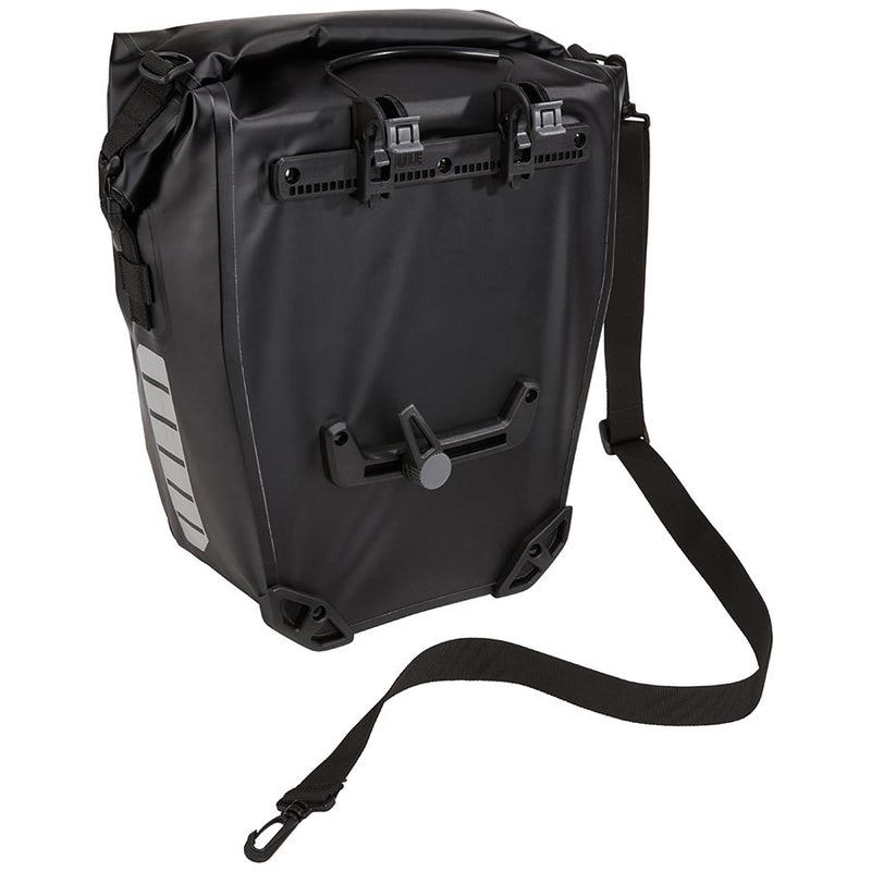 Load image into Gallery viewer, Thule Shield Pannier Pannier, 25L, Black