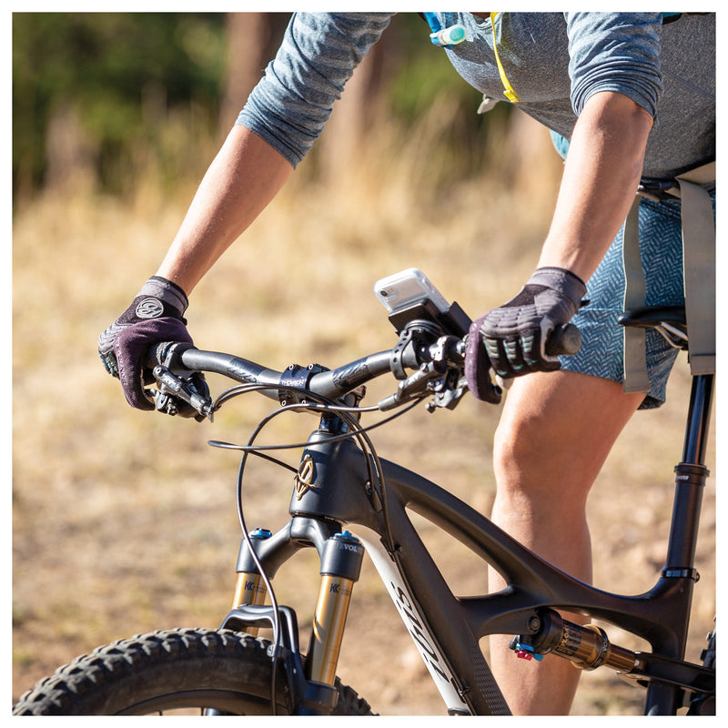 Load image into Gallery viewer, Nite Ize Squeeze Rotating Smartphone Bar Mount Silicone Strap Uiniversal