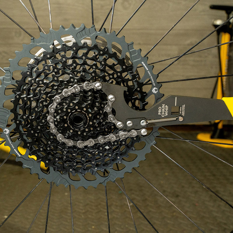 Load image into Gallery viewer, Pedros Pro Chain Whip II Chain Whip Yellow/Black 6451311