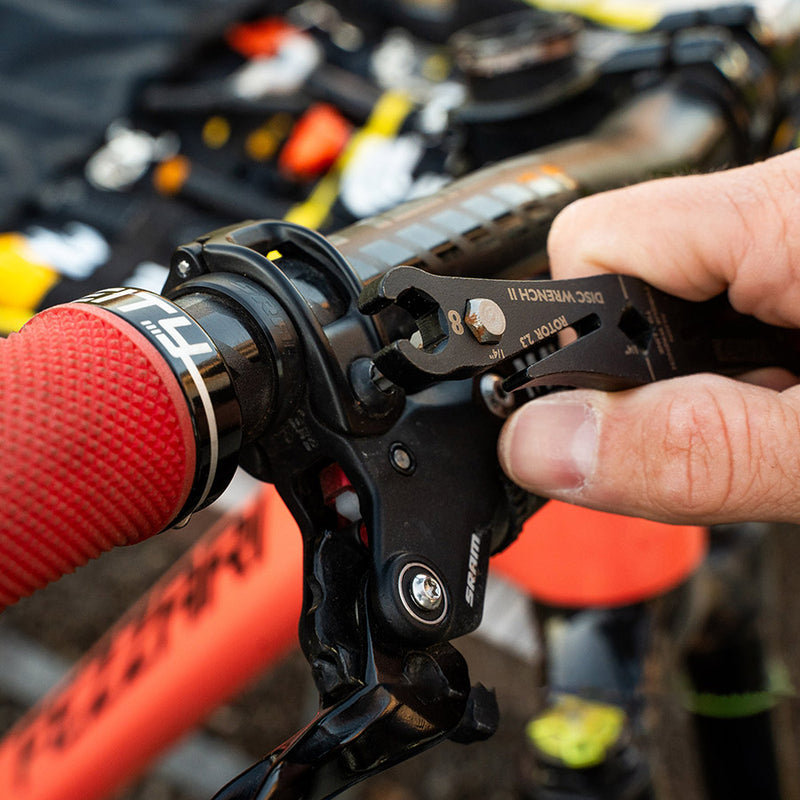 Load image into Gallery viewer, Pedros Disc Wrench II 7 & 8mm flare wrenches plus two rotor truing slots