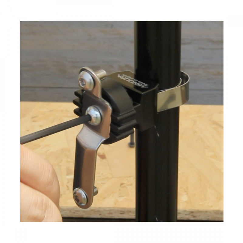 Load image into Gallery viewer, Minoura BH-100EBW Wide Band Silver 22-34mm