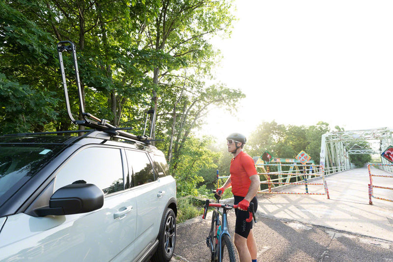 Load image into Gallery viewer, Kuat Piston SR Dual Ratchet Roof Bike Carrier - 1 Bike, Kashima Coat, Sandy Black