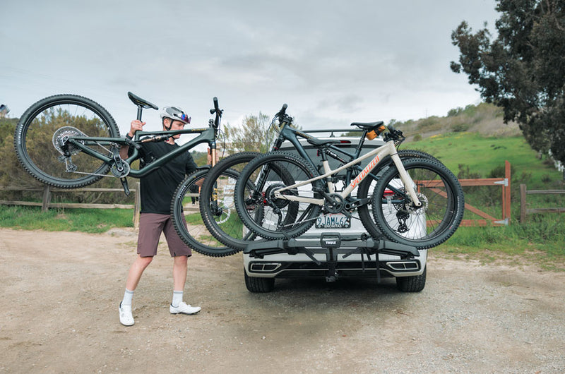 Load image into Gallery viewer, Thule OutPace Hitch Mount Rack, 1-1/4'' and 2'', Bikes: 2, : 55 lb