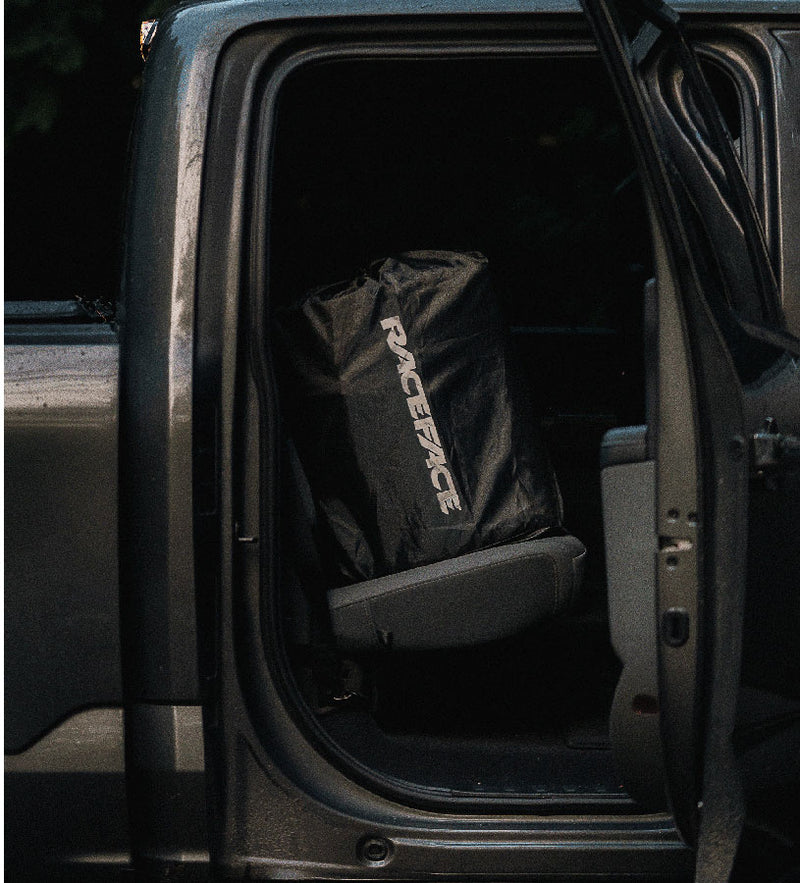 Load image into Gallery viewer, Race Face Stash Tailgate Pad, Full-Size Truck, Black