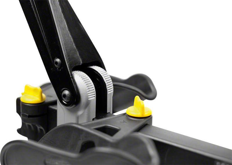 Load image into Gallery viewer, Saris Freedom 2 Bike Tray Mount Universal Hitch Rack 1 1/4", 2" Receiver Black