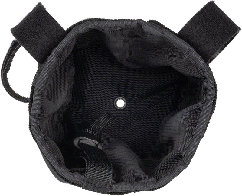 Load image into Gallery viewer, Surly Dugout Feedbag - Black