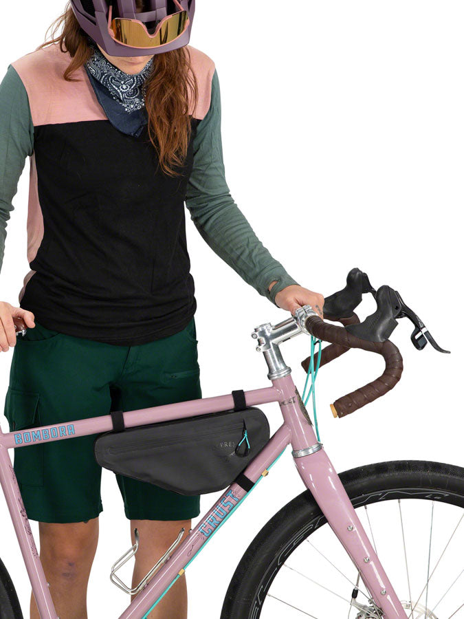 Load image into Gallery viewer, Osprey Escapist Wedge Bag - Black