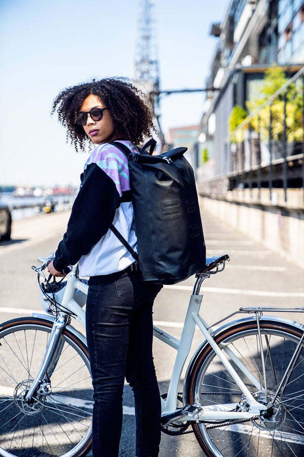 Load image into Gallery viewer, Ortlieb Commuter Daypack Backpack - 21L, Black