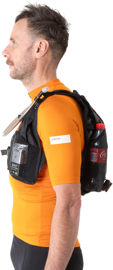 Load image into Gallery viewer, Restrap Race Hydration Vest - Black, Small/Medium