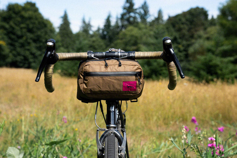 Load image into Gallery viewer, Swift Industries Kestrel Handlebar Bag - Coyote