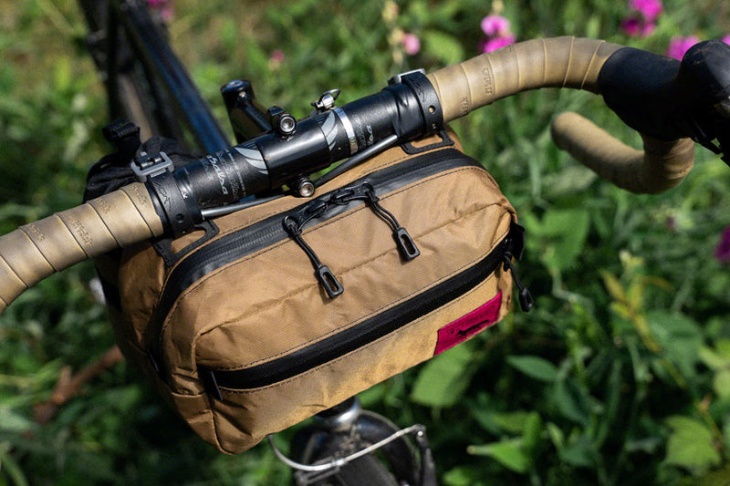 Load image into Gallery viewer, Swift Industries Kestrel Handlebar Bag - Coyote