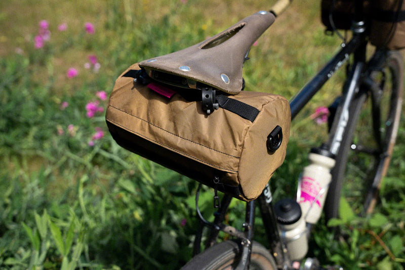 Load image into Gallery viewer, Swift Industries Bandito Bicycle Bag - Coyote