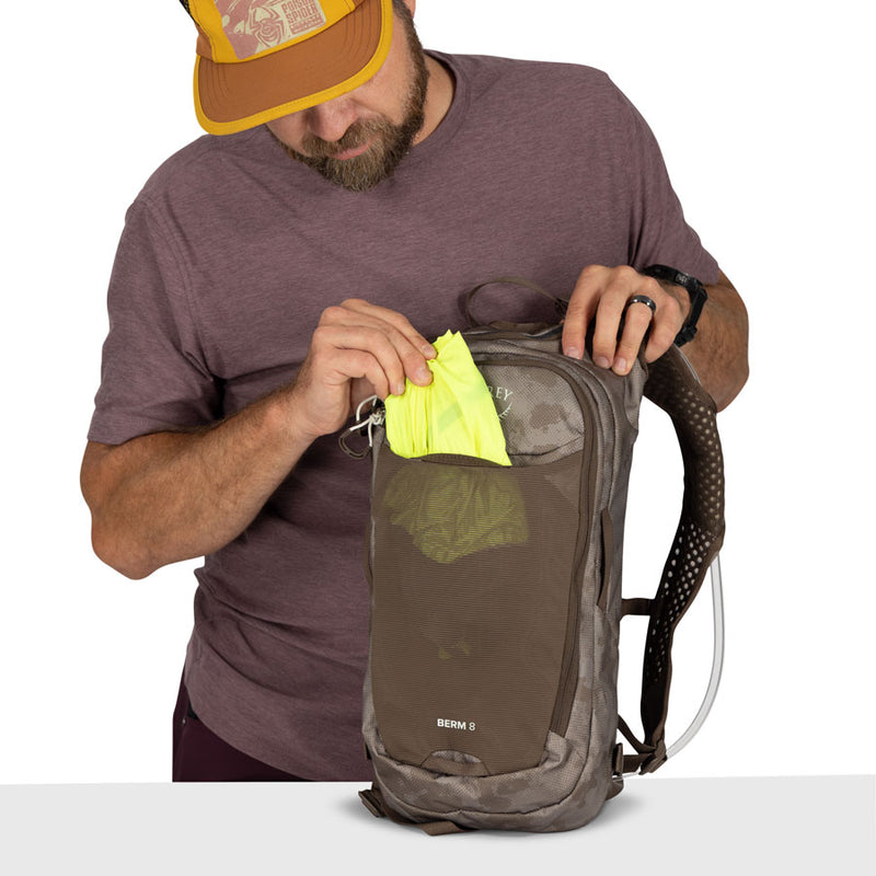 Load image into Gallery viewer, Osprey Berm 8 Hydration Pack - Pediment Gray Dust