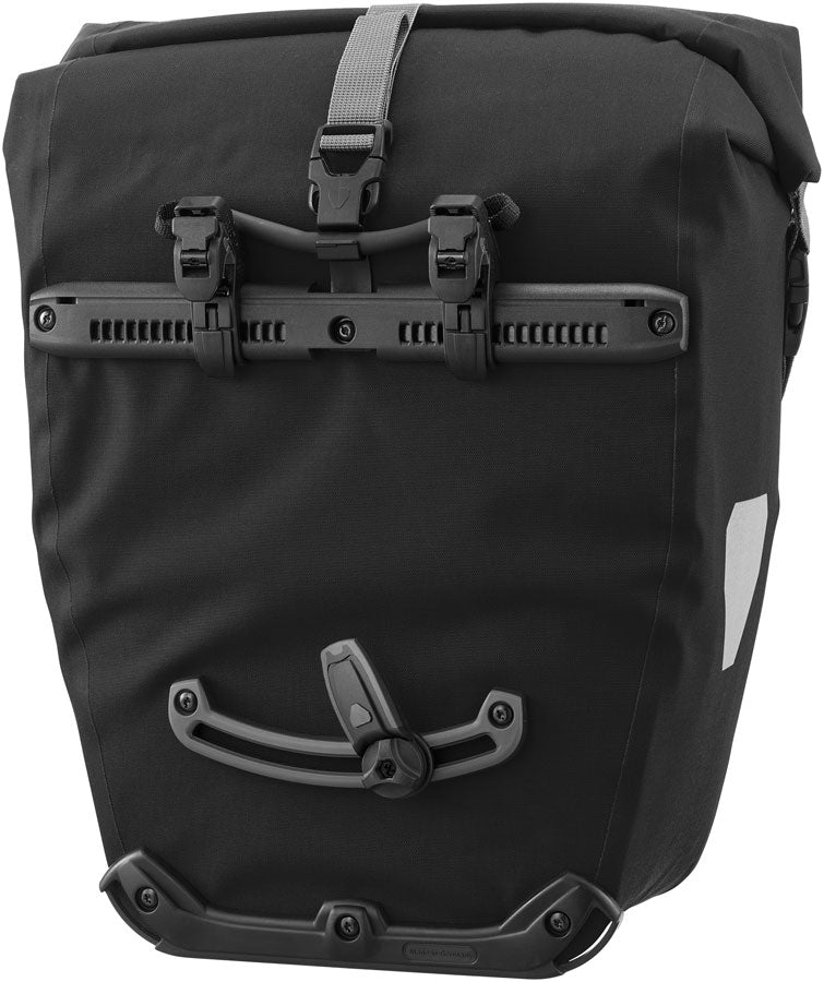 Load image into Gallery viewer, Ortlieb Back-Roller Plus Pannier - 23L, Each, Black