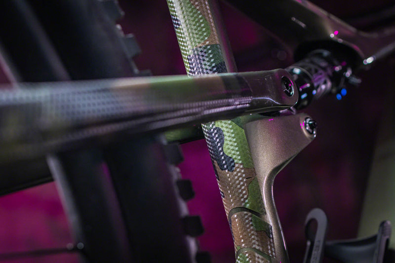 Load image into Gallery viewer, Muc-Off DH/Enduro/Trail Frame Protection Kit - 45-Piece Kit, Camo