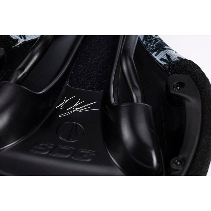 Load image into Gallery viewer, Cast Kriss Kyle Signature Saddle