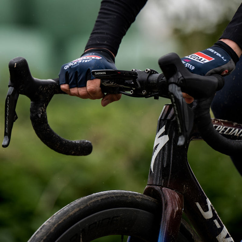 Load image into Gallery viewer, K-EDGE Garmin Specialized Future Mount - Black, Compatible up to Garmin 1050