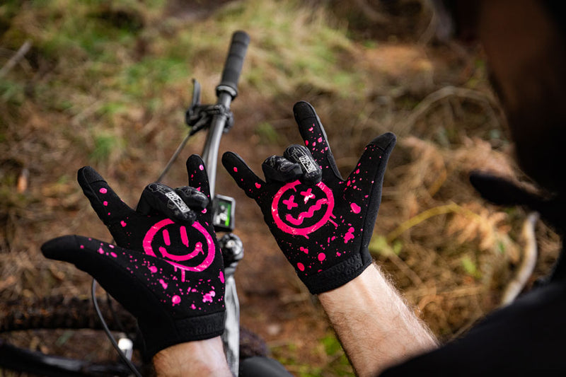 Load image into Gallery viewer, Muc-Off Rider Gloves - Punk, Large