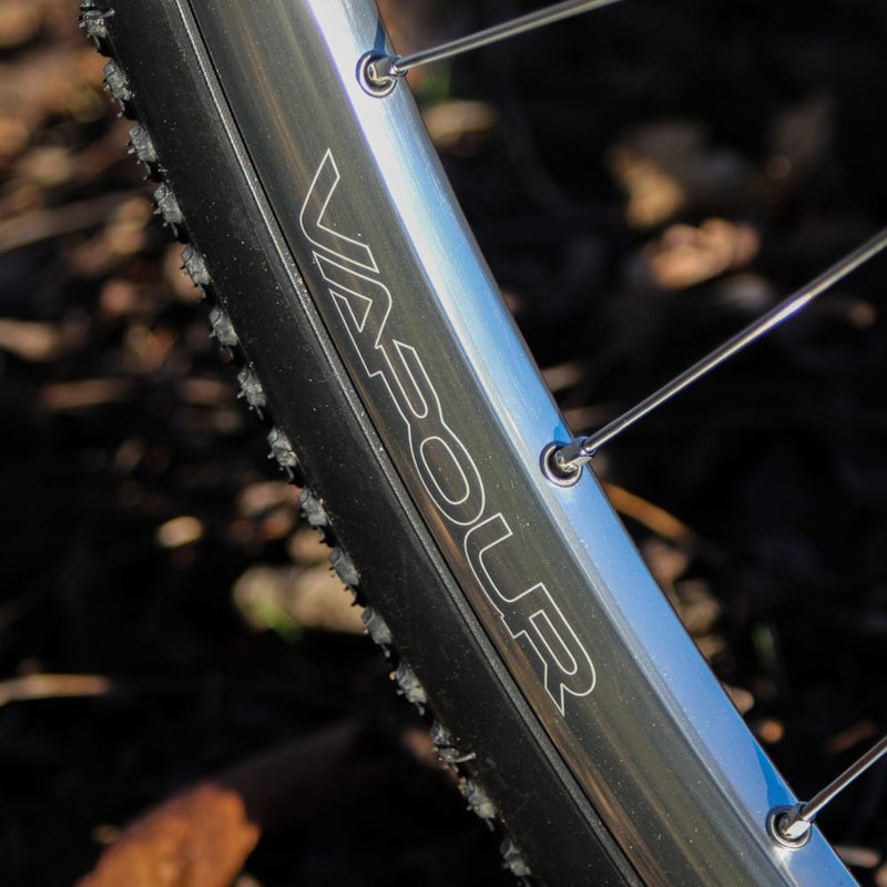 Load image into Gallery viewer, Halo Vapour GCX Disc Front 29/700c Wheel, 28h, Silver