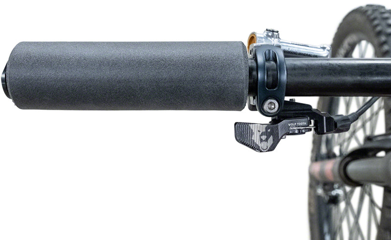 Load image into Gallery viewer, Wolf Tooth Mega Fat Paw Grips - Black Large-Diameter Grips With The Soft Feels