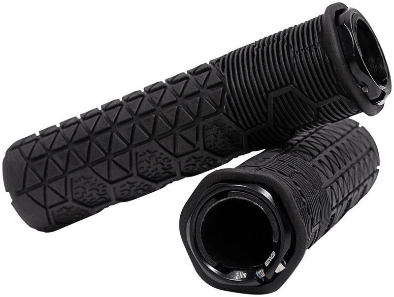 Load image into Gallery viewer, ENVE Composites Fractal Lock-On Trail Grips - 31.5mm, Black