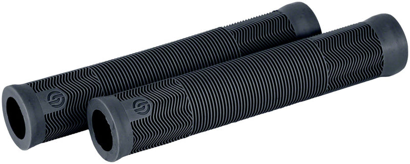 Load image into Gallery viewer, Salt EX Grips - Black, No Flange Made From Soft Compound Kraton