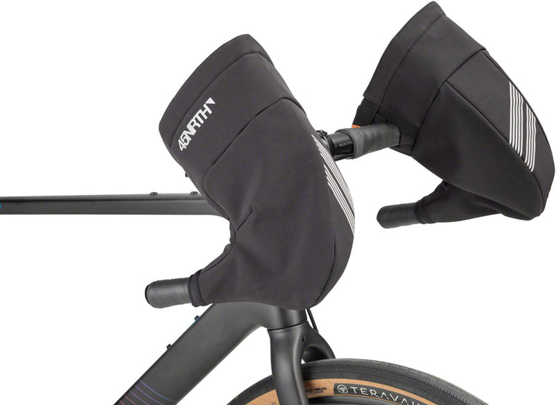 Load image into Gallery viewer, 45NRTH Draugenklaw Drop Bar Pogies - Black