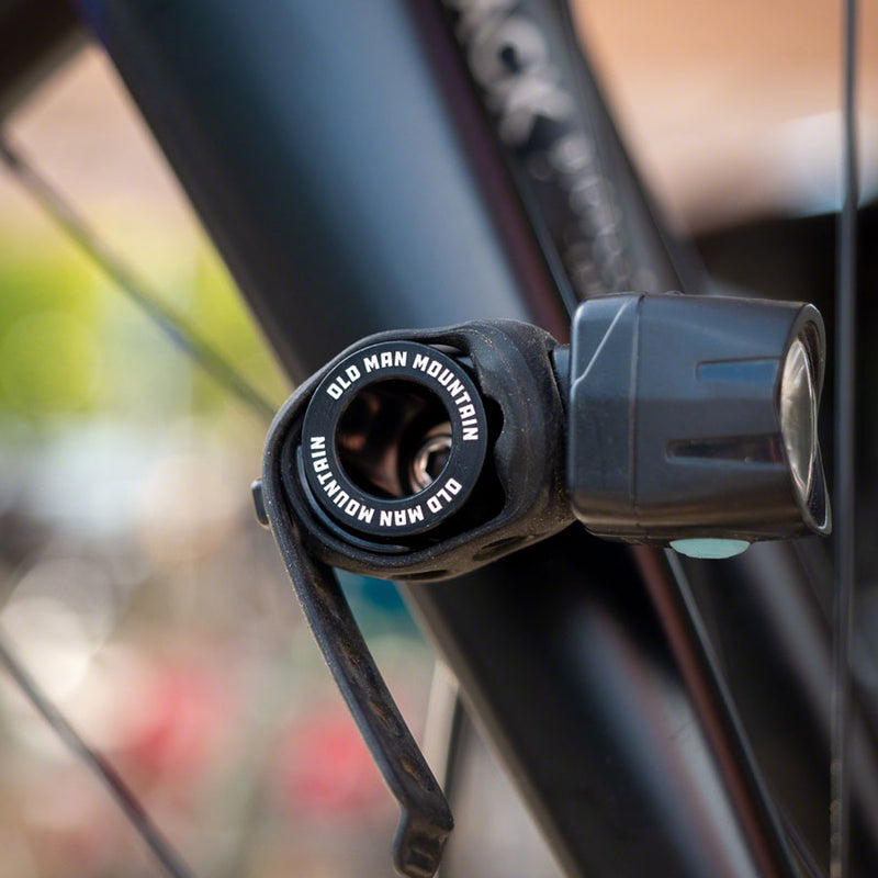 Load image into Gallery viewer, Old Man Mountain Headlight Mount