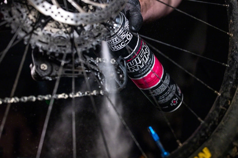 Load image into Gallery viewer, Muc-Off High Pressure Quick Drying Chain Degreaser: 750ml
