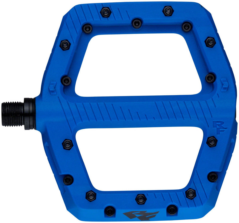 Load image into Gallery viewer, Raceface Chester Large Platform Pedals, Body: Nylon, Spindle: Cr-Mo, 9/16'', Blue, Pair