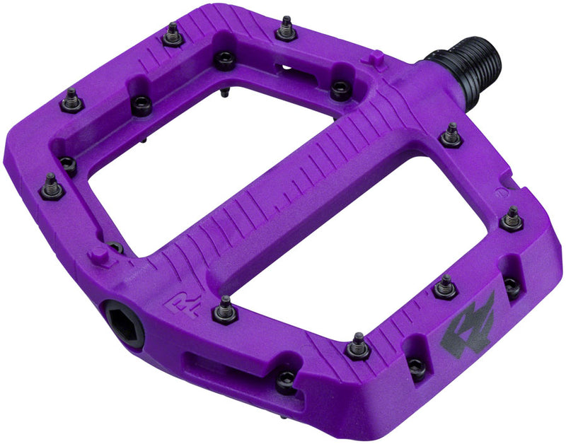Load image into Gallery viewer, RaceFace-Chester-Large-Flat-Platform-Pedals-Composite-Chromoly-Steel-PEDL2143-Bicycle-Pedals