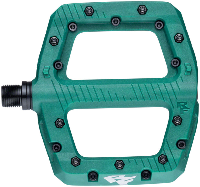 Load image into Gallery viewer, Raceface Chester Small Platform Pedals, Body: Nylon, Spindle: Cr-Mo, 9/16'', Green, Pair