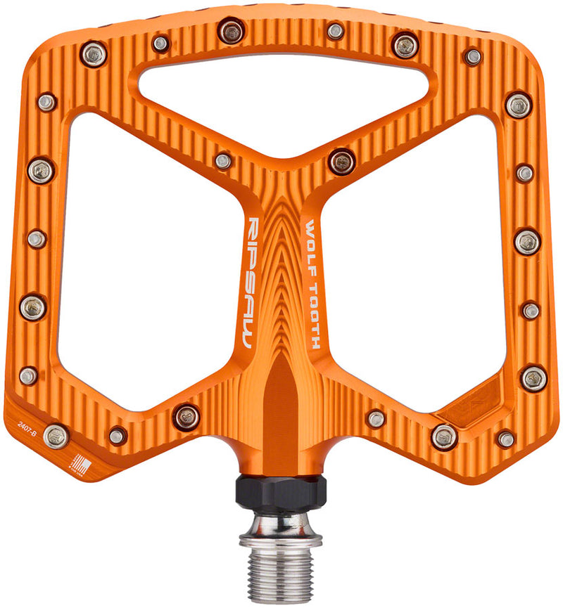Load image into Gallery viewer, Wolf Tooth Ripsaw Aluminum Pedals - Platform, Aluminum, 9/16", Black, Orange