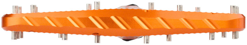 Load image into Gallery viewer, Wolf Tooth Ripsaw Aluminum Pedals - Platform, Aluminum, 9/16", Black, Orange