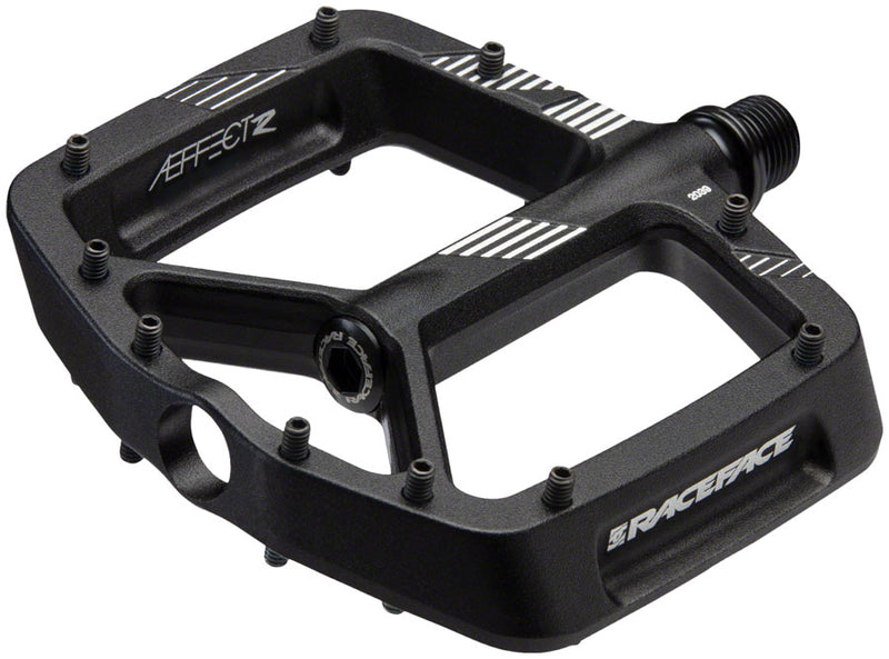 Load image into Gallery viewer, RaceFace-Aeffect-R-Flat-Platform-Pedals-Aluminum-Chromoly-Steel-PEDL1422-Bicycle-Pedals